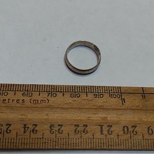 8.55ct vintage unmarked silver pinky ring from canada
